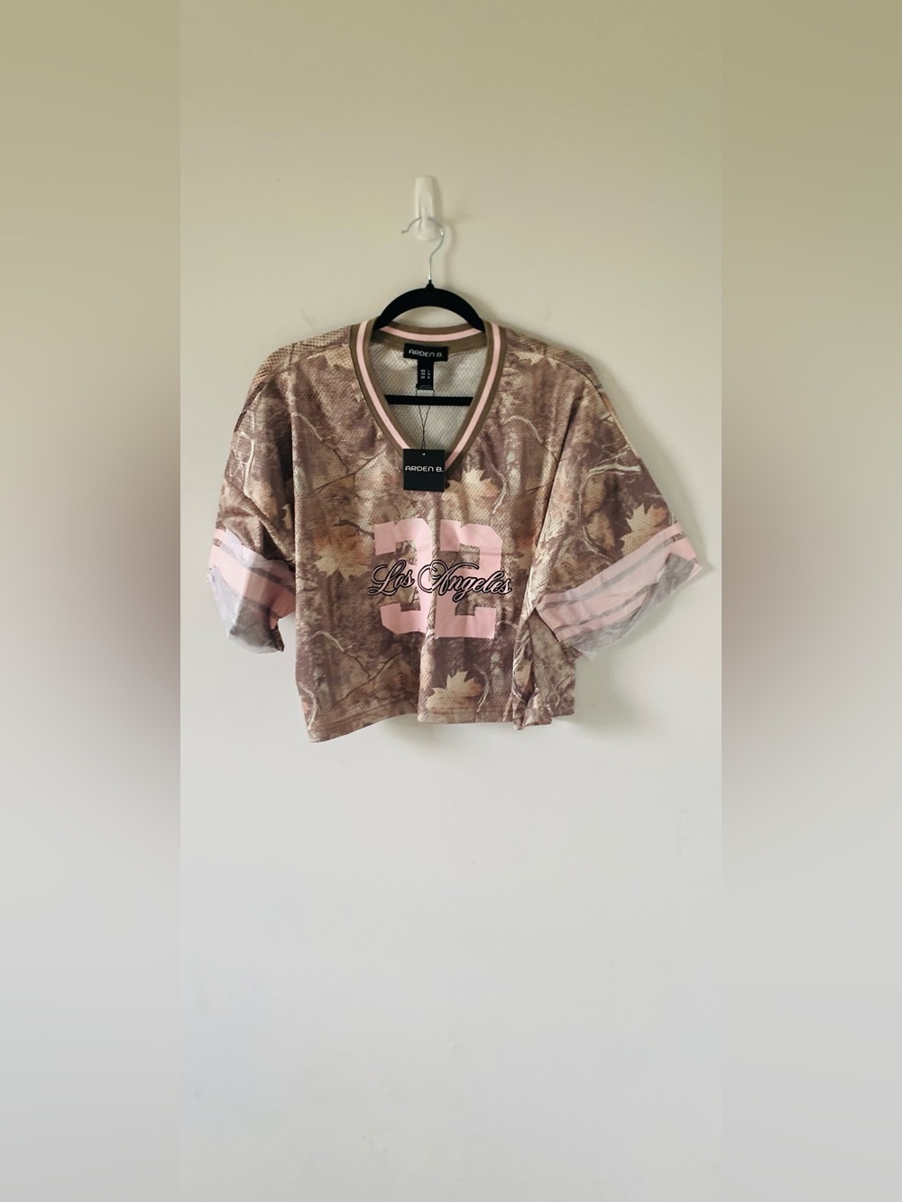 Arden B Los Angeles Cropped Camo Jersey Top Pink 32 NWT Costume Sporty Y2K